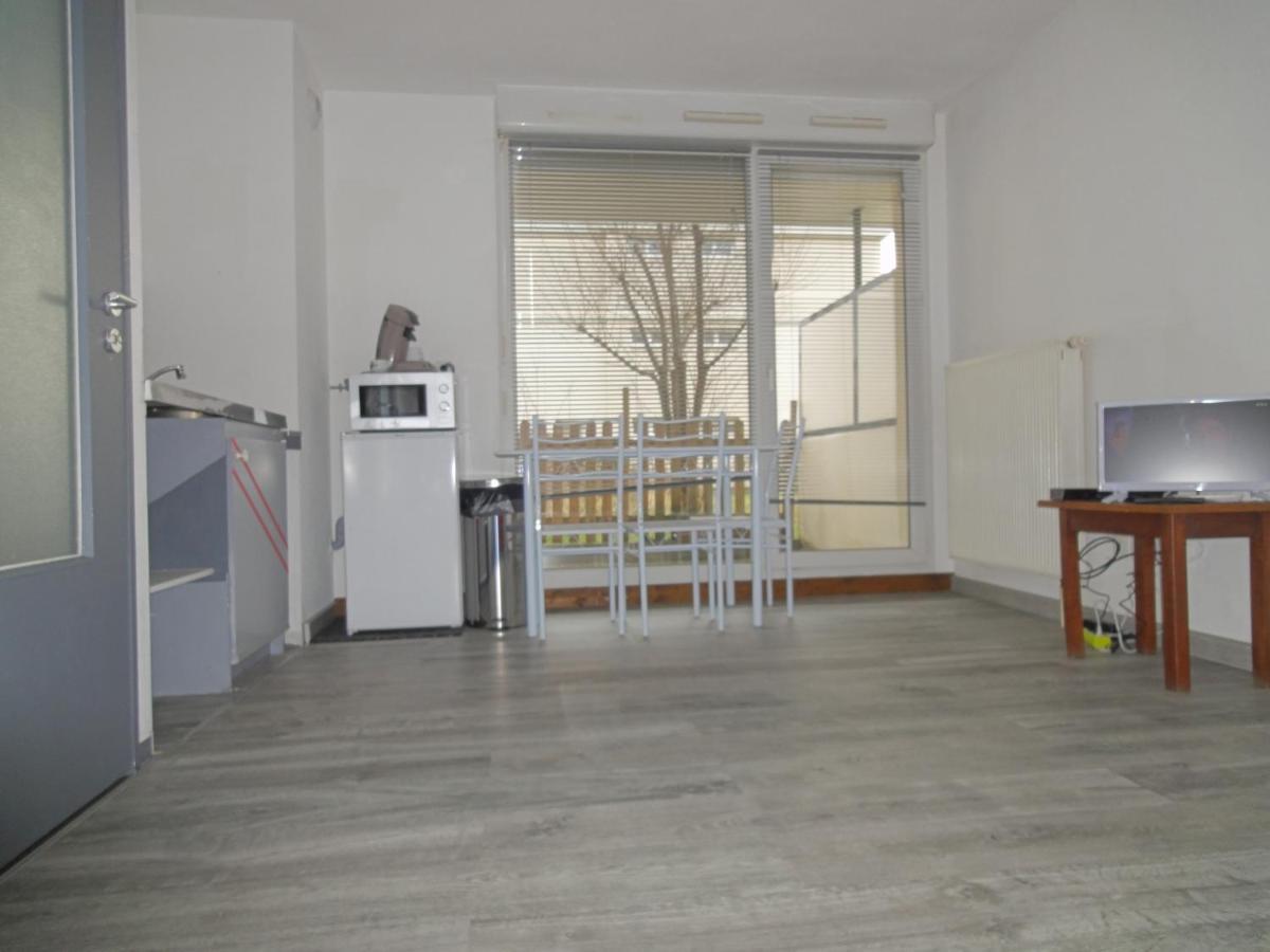 Logement Type Studio 1 Piece Proche Zenith Strasbourg Exterior photo
