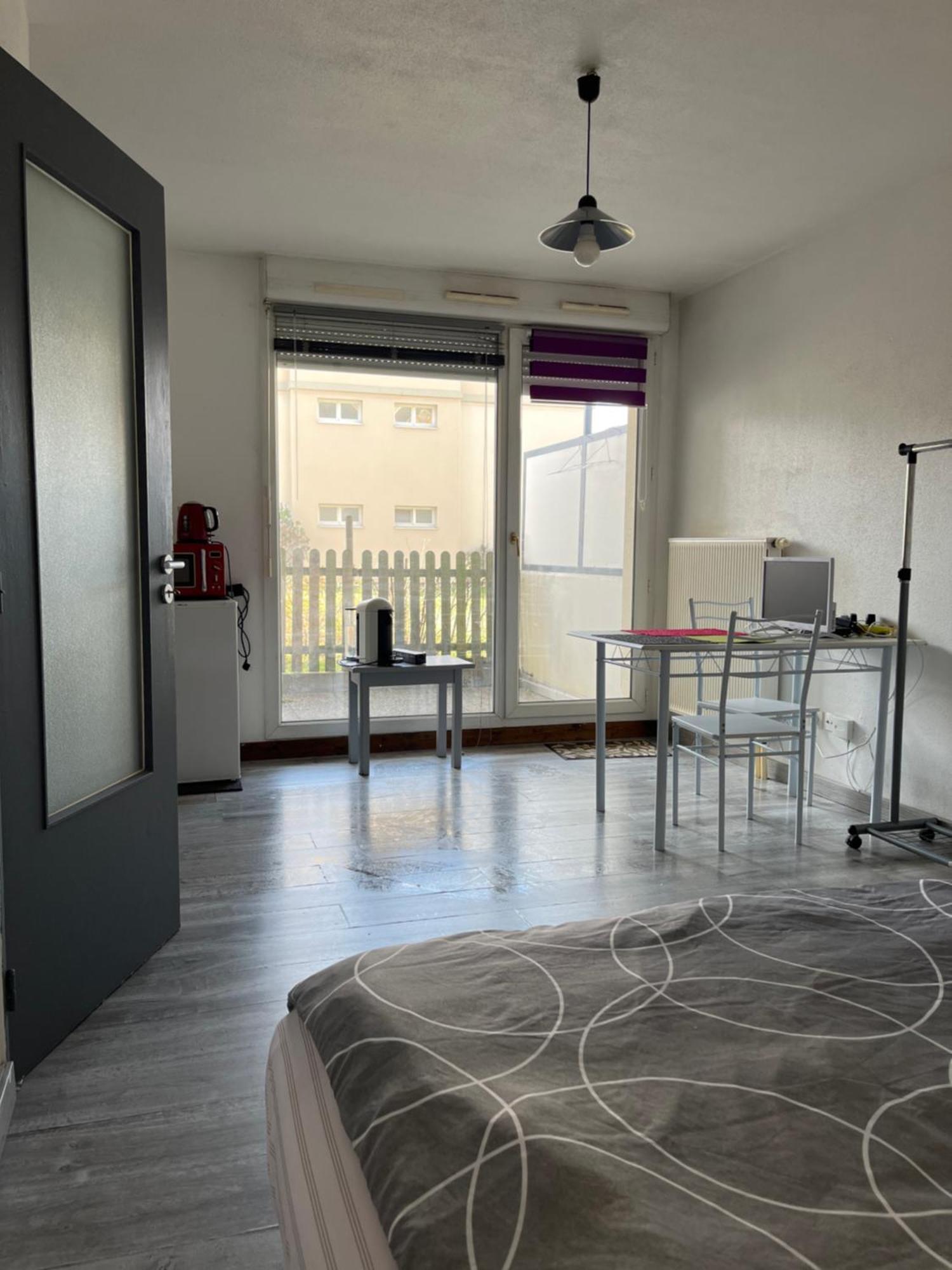 Logement Type Studio 1 Piece Proche Zenith Strasbourg Exterior photo
